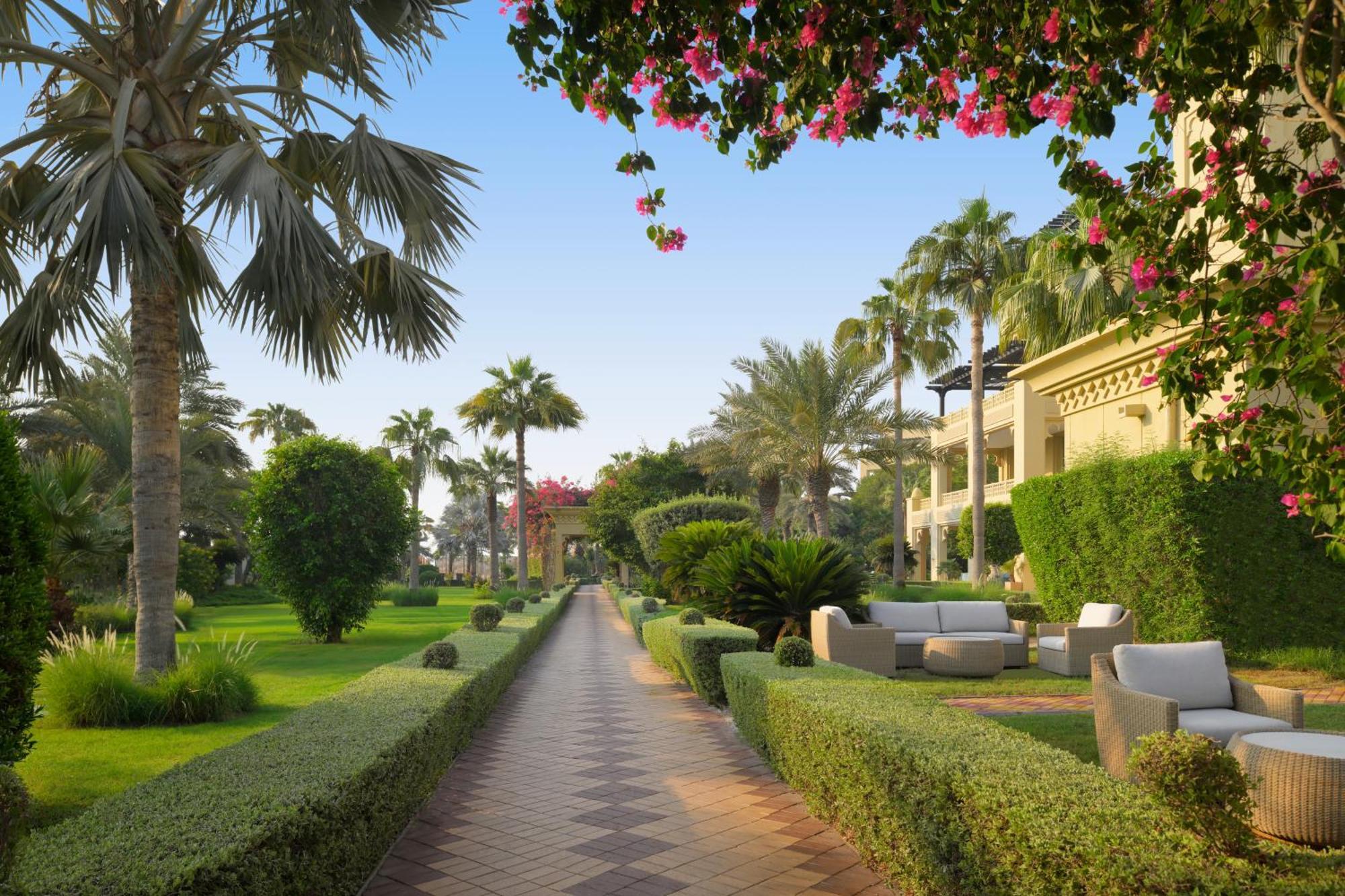 Grand Hyatt Doha Hotel & Villas Kültér fotó The grounds of the hotel
