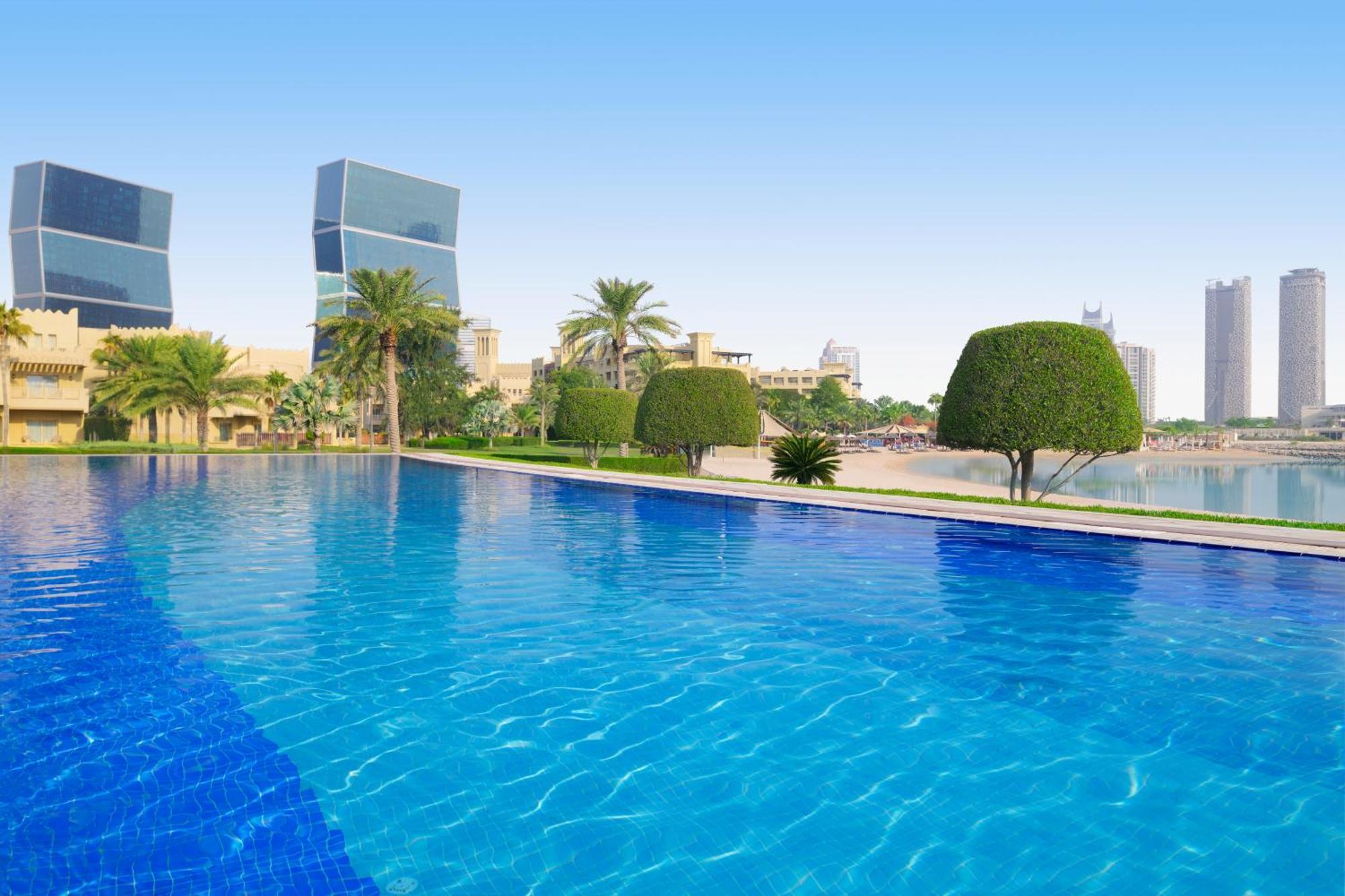 Grand Hyatt Doha Hotel & Villas Kültér fotó View of the community